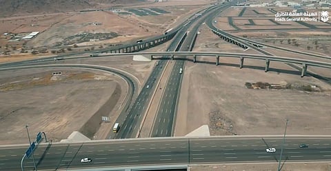 شاهد.. "هيئة الطرق" تعلن جاهزية شبكة طرق المدينة المنوّرة لاستقبال الحجاج