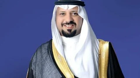 شيخ شمل الشرفاء يرفع التهنئة لأمير منطقة جازان ونائبه بمُناسبة الثقة الملكية بتعيينهما