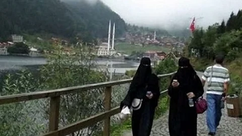 حجوزات مصر وتركيا تشعل سباق سفر السعوديين في إجازة عيد الأضحى 2025
