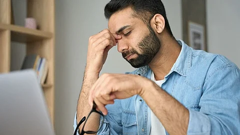 لا يحظى بالاهتمام الكافي.. خبراء: شعور الشخص بالتعب طوال الوقت قد يرجع لنقص هذا العنصر الغذائي الأساسي