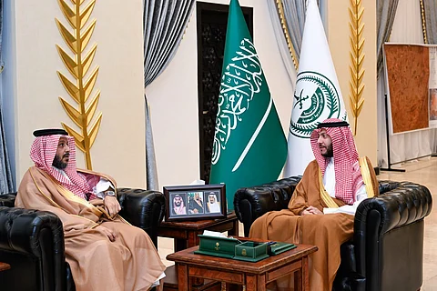 سعود بن نهار يستقبل رئيس النيابة العامة بالمحافظة وينوه بحجم الجهود العدلية