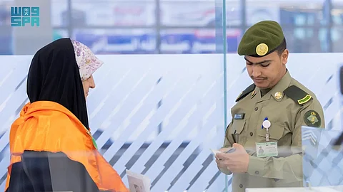 192 حافلة.. منفذ جديدة عرعر يستقبل الفوج الأول من ضيوف الرحمن القادمين من العراق