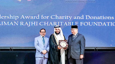 مؤسسة سليمان الراجحي الخيرية تحصد جائزة الحوكمة الرشيدة العالمية لعام 2025م