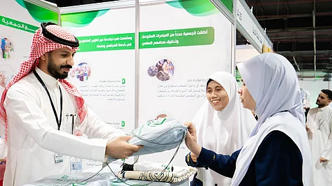 الضيافة السعودية حاضرة في جناح جمعية الحديبية بمعرض نسك