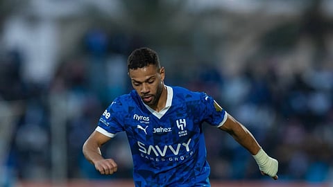 مشاركة لاعب الهلال "لودي" أمام الوحدة ضبابية