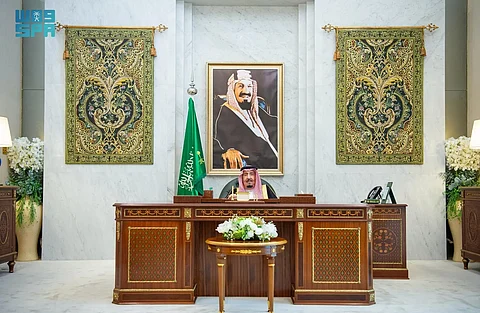 أمام خادم الحرمين .. الأمراء يؤدون القسم عقب صدور الأوامر الملكية بتعيينهم في مناصبهم الجديدة