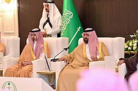 الأمير محمد بن عبدالعزيز يستقبل أهالي جازان المهنئين بتعيينه أميراً للمنطقة
