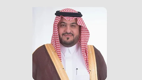 الدكتور عبدالعزيز السهلاوي