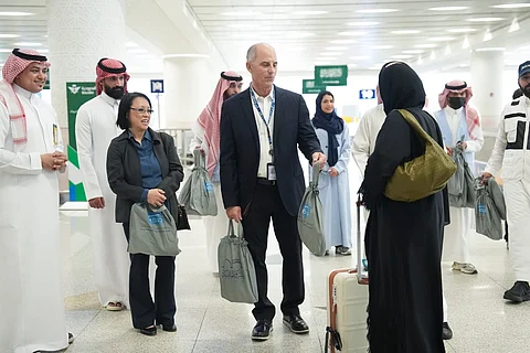 مطار الملك عبدالعزيز يستقبل طلائع الحجاج القادمين من بريطانيا