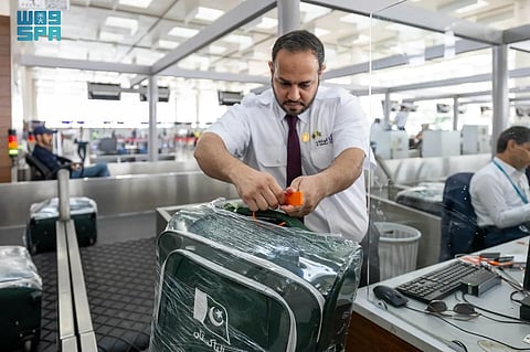"خدمة فرز وترميز الأمتعة" في مبادرة طريق مكة.. من مطار إسلام أباد إلى مقر إقامة المستفيد بالمملكة