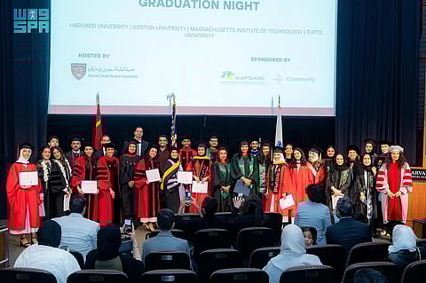 الطلبة السعوديون في جامعة هارفارد يحتفلون بتخريج 50 مبتعثاً من جامعات أمريكية