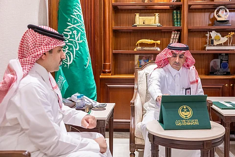 وكيل إمارة الشرقية يدشّن الربط الإلكتروني بين ديوان الإمارة ومركز جسر الملك فهد لرفع كفاءة الأداء الإداري