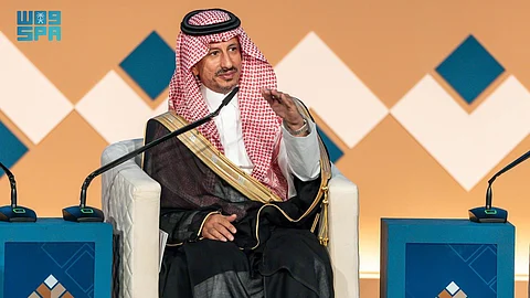 وزير السياحة أحمد الخطيب