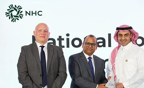 NHC تحصد جائزة التميز في سلسلة الإمداد للقطاع العام بمنطقة الشرق الأوسط وأفريقيا