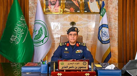قائد القوات الخاصة للأمن والحماية يزور مركز عمليات 911 بمنطقة مكة المكرمة