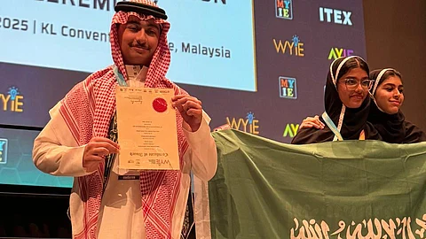 عبدالكريم اليوسف يُحقِّق ميدالية ذهبية في معرض ITEX 2025 في ماليزيا