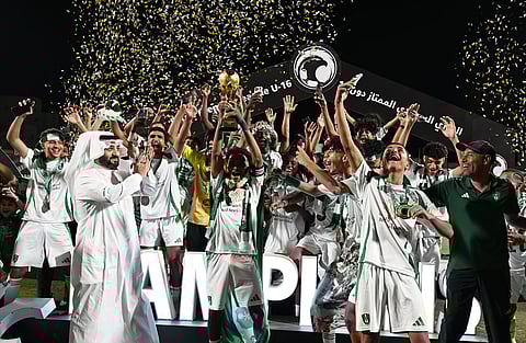 بعد فوزه على الفيصلي برباعية.. الأهلي يتوَّج ببطولة الدوري السعودي الممتاز تحت 16 عامًا