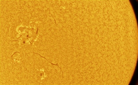 أبو ظبي .. مرصد الختم  يوثق انفجارات شمسية نادرة بعدسة تلسكوب متخصص