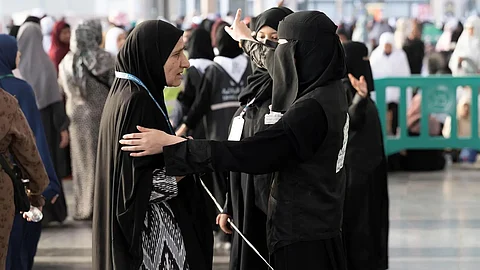 المرأة السعودية في قلب موسم الحج.. حضور فاعل في الأمن والصحة والإرشاد