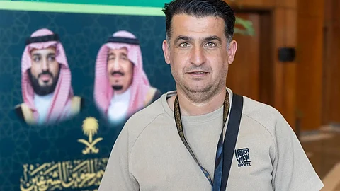 رئيس لجنة الأسرى في فلسطين ماهر حسين