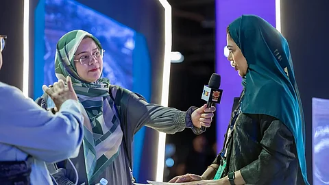 غرفة عمليات إعلامية متكاملة تدير تغطية الحج لحظة بلحظة من مكة