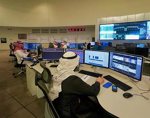 "مطارات جدة" تواصل تعزيز جهودها في استخدام التقنية الحديثة لمراقبة العمليات التشغيلية