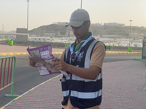 "سبق" ترصد.. 60 كشافاً يواصلون المسح الميداني في المشاعر