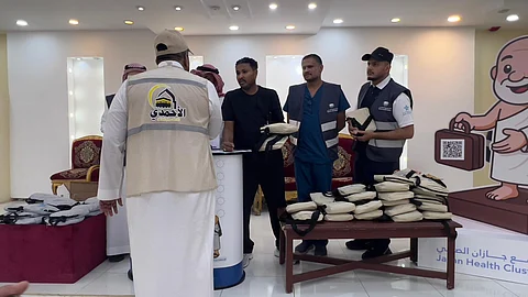 تجمع جازان الصحي يودّع أكثر من 4,000 حاج بحقائب صحية توعوية لضمان سلامتهم في موسم الحج