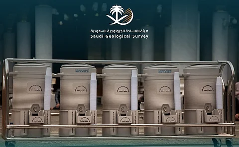 من انفجاره تحت قدمي إسماعيل إلى مشاريع التطوير الحديثة.. زمزم مصدر مبارك تتوارثه الأجيال