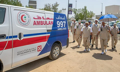 وزير الصحة يتفقد الوحدات الصحية الميدانية المشغّلة بالشراكة مع "سليمان الحبيب" لخدمة الحجاج