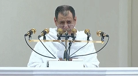 خطيب يوم عرفة يدعو فلسطين في مشهد مهيب : اللهم أشبع جائعهم وآو مشردهم وأمن خائفهم واكفهم شر أعدائهم