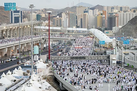الصحة ترصد حالات إعياء بسيطة بين الحجاج وتحذر من التعرض للشمس من 10 صباحًا حتى 4 عصرًا