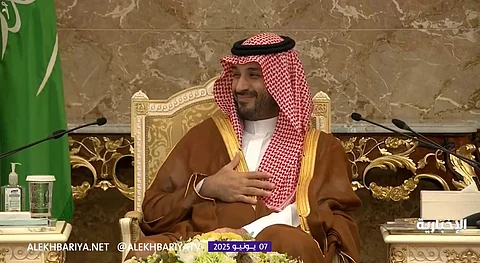 بالفيديو.. تفاعل مؤثر من ولي العهد مع كلمة وزير الأوقاف السوري عندما قال: "قلبي يحدثني بتوحيد المسلمين على يديك"