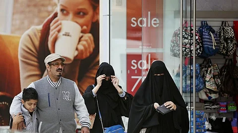 السعوديون يتخطون حاجز 600 ألف زائر لمصر في عام 2025.. و"الساحل" يتصدر حجوزاتهم