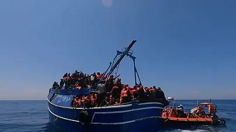 الإيطاليون يصوتون على استفتاءات حول الهجرة وقانون العمل