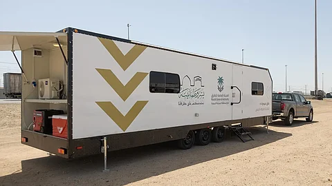 في حال تعطل الحافلات.. "هيئة الطرق" توفّر مواقع متنقلة مكيفة لخدمة الحجاج على طريق الهجرة