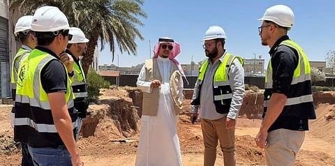 أمين حائل يتفقد مشروع تطوير المنطقة المركزية ويؤكد تسريع وتيرة الإنجاز
