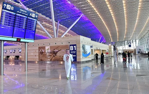 بـ ٦ لغات.. "مطارات جدة" تطلق حملة لتوعية ضيوف الرحمن المغادرين