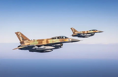 إسرائيل تتحدث عن "حرية حركة" في سماء إيران وتؤكد : " طهران لم تعد محصنة"
