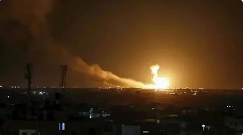التلفزيون الإيراني: مقتل اثنين من قادة هيئة الأركان العامة للقوات المسلحة خلال الهجوم الإسرائيلي