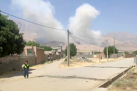 "شحنات تجارية".. كيف هرّب "الموساد" الإسرائيلي "المسيرات" إلى داخل إيران وضرب دفاعاتها؟