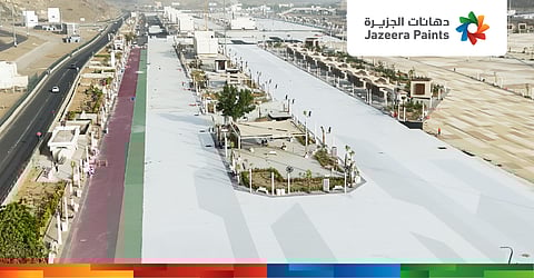 "دهانات الجزيرة" تُحدث نقلة نوعية بتشطيبات الأرضيات في المشاعر المقدسة باستخدام منتج " الجزيرة سبورتكس"