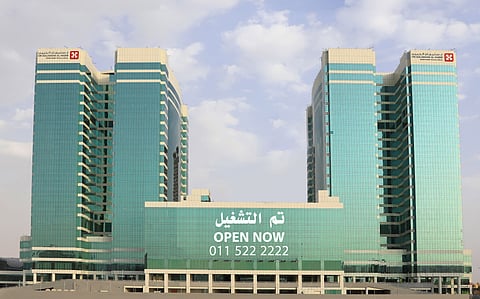 مستشفى الدكتور سليمان الحبيب بالصحافة يضع حداً لمعاناة "ستيني" مصاب بجلطة دماغية وأخرى بالشريان الأورطي