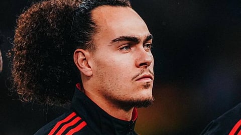 النصر يستهدف التعاقد مع البلجيكي آرثر ثيات مدافع فرانكفورت في الصيف