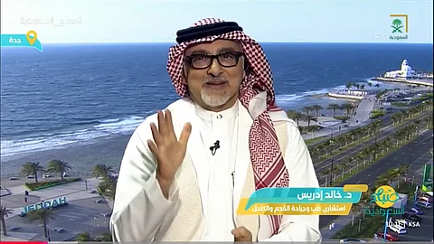 استشاري سعودي: المشي حافيًا داخل المنزل يدمّر صحة القدم والكاحل