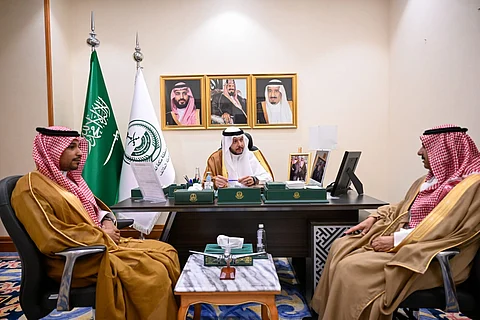 الأمير سعود بن نهار يلتقي مدير فرع وزارة الرياضة بالطائف