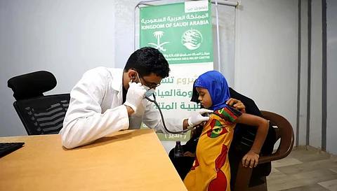 عيادات "إغاثي الملك سلمان" تقدّم خدماتها الطبية لأكثر من 3,500 مستفيد في حجة خلال مايو