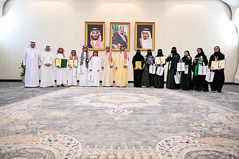 "سعود بن نهار" يكرّم طلاب الطائف الفائزين دوليًّا في معرض ITEX 2025