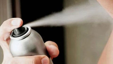 هل تسبب مزيلات العرق السرطان؟.. "الخضيري" يوضح الحقيقة ويحذر من منتج شائع
