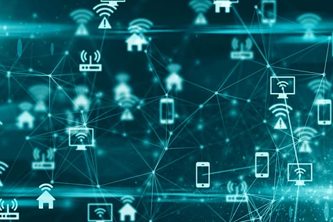 تقرير "هيئة الاتصالات": 48% من المستخدمين بالمملكة يقضون أكثر من 7 ساعات يوميًا على الإنترنت